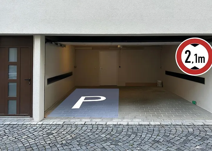 Raritaet Am Rathaus • Terrasse • Parken • 6 Gaeste * Aψβούργη